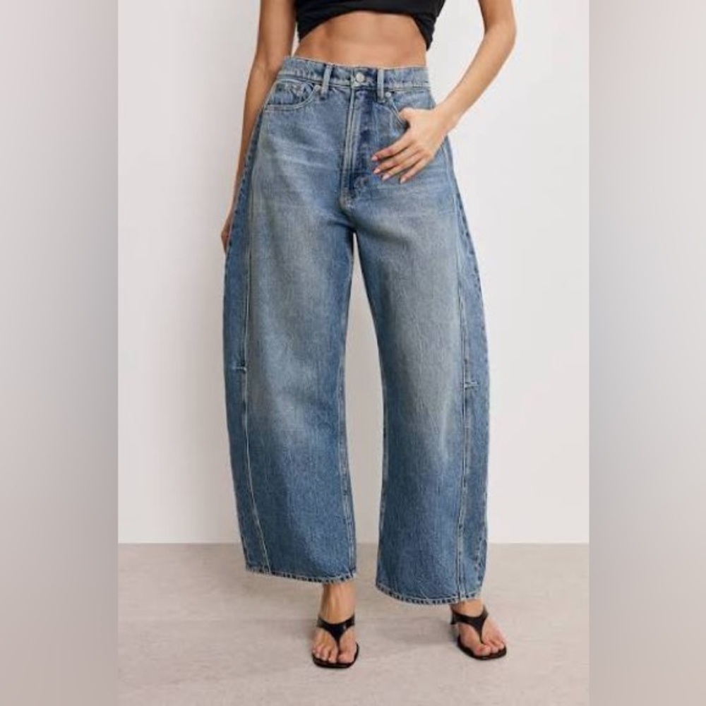 NEW Good American Extreme Barrel Jeans ~ SOLD OUT ~ Indigo ~ Size 14 / 32